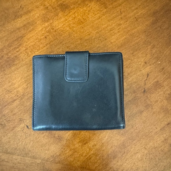 Gucci Compact Bamboo Accent Wallet - Picture 6 of 10